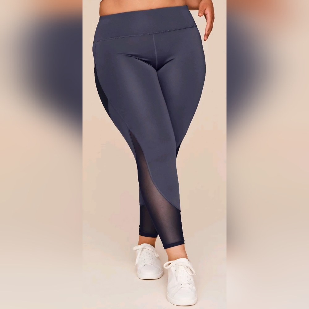 Adore Me Cropped Leggings (AW414)